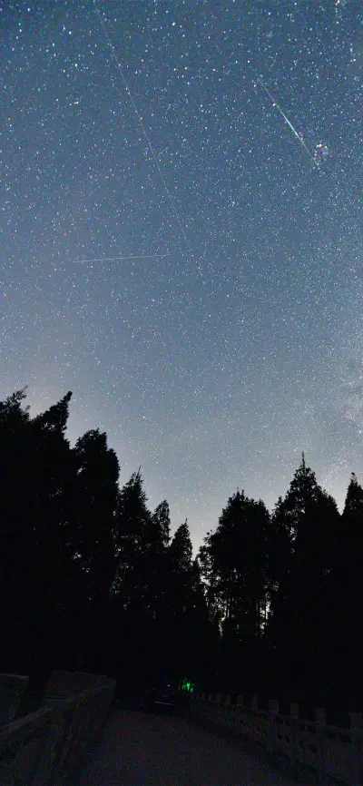自然夜空风光壁纸-锐景创意
