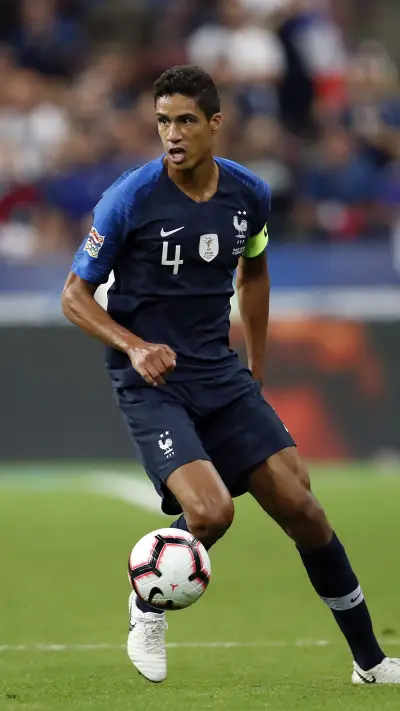 球场终结者瓦拉内