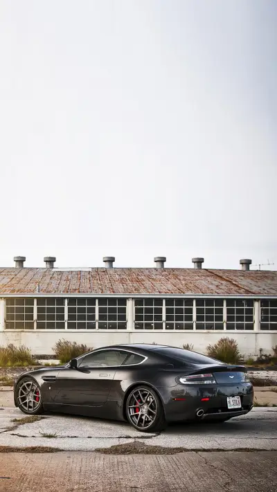 精选汽车图片苹果壁纸