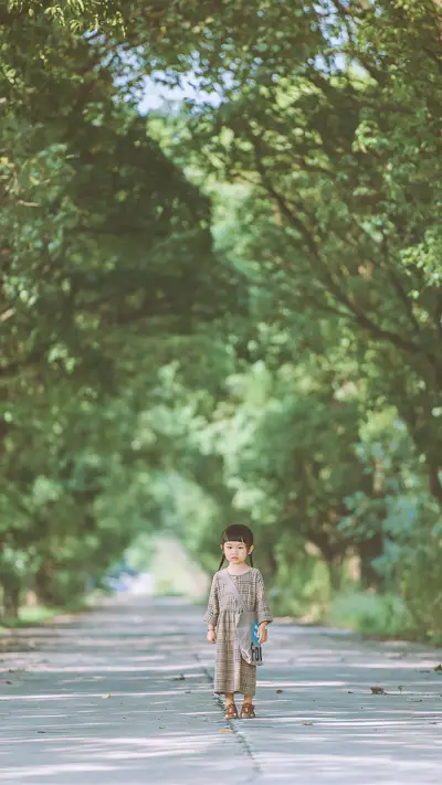 保护小孩子的天真