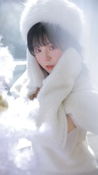 怎样拍照显脸小